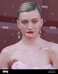 Donna Warner's Instagram, Twitter & Facebook