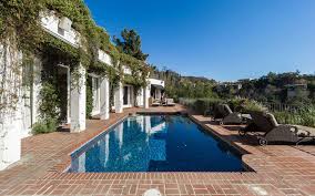 Sign up to receive home sales alerts in los angeles. 1896 Rising Glen Road Los Angeles Ca 90069 Properties For Sale Savills