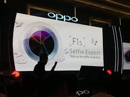 Launched in the past month, the oppo f1s is known for its selfie centric features that grabs the attention for those who enjoy taking self portraits. Oppo F1s Dilancarkan Di Malaysia Telefon Selfie 16mp Pada Harga Rm 1198 Amanz