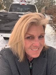 Hi all, I'm new to this site, but a friend told me it was great so I'm  looking forward to getting to know it...and you.