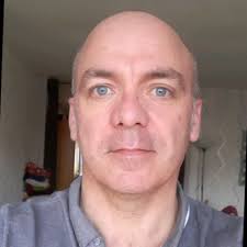 Merci à toutes les personnes que j'ai pu rencontrer lors de cette carrière… 