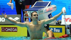 Kristof milak is a now a world record holder, and he did so by eclipsing the time of a swimming legend. Ein 19 Schwimmer Schlagt Den Legendaren Rekord Von Michael Phelps Auf Den 200 Schmetterlingsmessern