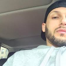 Larry Bernhardt (@BernhardtLarry)