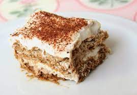 طريقة عمل حلى النسكافيه الباردة طريقة Recipe Middle Eastern Desserts Sweets Recipes Arabic Sweets Recipes