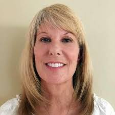 Heidi Packer's Instagram, Twitter & Facebook