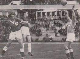 N Ireland 2 Czechoslovakia 1 In 1958 In Malmo Zdenek Zikan Scores For The Czechs After 18 Minutes In The Group 1 Play Off World Cup Final World Cup Cup Final
