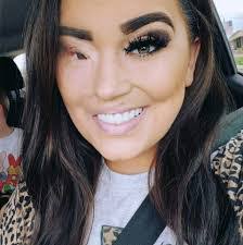 Tenisha Wright's Instagram, Twitter & Facebook