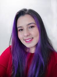 Nicole Hempel's Instagram, Twitter & Facebook