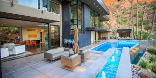 Scottsdale camelback resort, situated at the foot of camelback mountain, provides the perfect setting for recreation, shopping, sightseeing, and nightlife. Holiday Rental Luxury Scottsdale Vacation Rentals