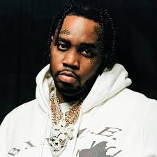 Liam Tracy's Instagram, Twitter & Facebook