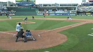 Foul Balls And A Chance To Turn 11 Into 1 000 000 26 Photos Baseball Match Baseball Funny Gif