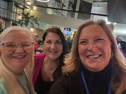 Jason Aslin's Instagram, Twitter & Facebook