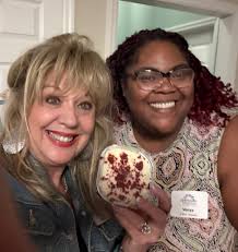 Was craving bannock so…. And I couldn't wait. Melted butter and strawberry  jam for the win! Happy Friday! 🫶🏻💃🏼💐