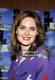 487 Emily Heller Photos & High Res Pictures