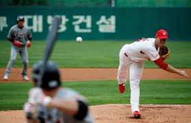 South korea + more than 30 baseball leagues and cups. The Joys Of Korean Baseball And The Risks Of Bringing Back Sports The New Yorker