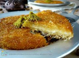 Kunefe Or Kanafeh Or Kunafeh Or Kunafah Or I Don T Know Any Other Names Of It But Basically It S Turkish Recipes Desserts Kunafa Recipe Turkish Desserts