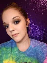 Classic t-knotted with a maxi outfit