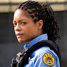 Amazon.com: Black and Blue : Naomie Harris, Tyrese Gibson, Frank Grillo,  Reid Scott, Beau Knapp, Nafessa Williams, Mike Colter, Deon Taylor, Sean  Sorensen: Movies & TV