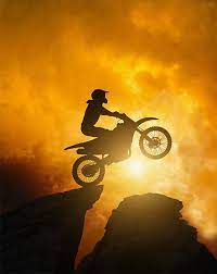 Drive Up Sales Satisfaction By Revving Up Socialmedia Customer Service Widely Held Wisdom Has Told Us That So Enduro Motocross Biker Photography Dirtbikes