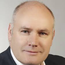 Mitarbeitende von TÜV Rheinland Industrie Service GmbH