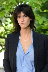 Suzanne lindon is a french director, writer, and actor. Suzanne Lindon Fille De Mais Pas Sous Leur Toit