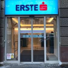 Jelenleg nyitva tartó erste bank kirendeltségek budapest v. Erste Bank Budapest Vi Kerulete 4 Tipps Von 350 Besucher