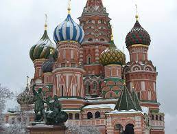 Het is na moskou de grootste stad van het land en een belangrijk industrieel, wetenschappelijk en cultureel centrum. Stedentrip Combinatie Moskou En Sint Petersburg