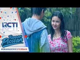 Roman Picisan Ciee Roman Dan Wulan Hujan Hujanan Bareng 22 Feb 2017 Youtube Roman Hujan Youtube