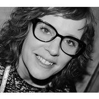 A list of who Hannah Lomas is following