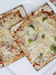Matzah Pizzas Weelicious Recipe Weelicious Recipes Matzah Recipes