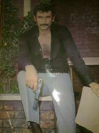 Aktör çalışmadığı zaman boş vakitlerini oğluna ayırıyor. Yilmaz Guney Born August 26 1973 Turkish Finance Educator World Biographical Encyclopedia