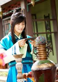 As a token of our appreciation for your love and support of hwarang,. Bts Pictures Video S And Random Stuff V In Hwarang Wattpad