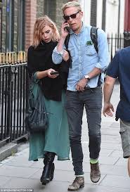 Billie Piper Shows Off New Bubblegum Pink Locks On Date Night Fashion Night Fashion Mens Fashion