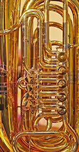 Biasanya klasifikasi subgenre jazz didasarkan pada perbedaan nada dan tempo, penggunaan alat musik tertentu, ciri khas vokal dan asal daerah musik jazz tersebut berasal. Gambar Bermain Logam Alat Musik Jazz Emas Pipa Pukulan Berkilau Tuba Keterangan Menurut Tradisi Instrumen Angin Melihat Rincian Instrumen Kuningan Euphonium Jenis Trombone Saxhorn Alto Tanduk Mellophone Permainan Katup 1379x2648