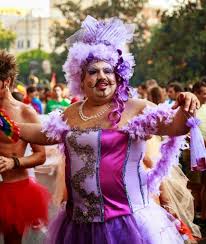 Apa warna buah alpukat, kuning atau hijau? Nggak Selamanya Warna Ungu Itu Identik Dengan Janda Makanya Jadi Orang Jangan Kuno Banget Dong