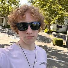 Nick Swan (@nicksupps07)