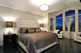 Aug 09, 2019 · a single dark green accent wall in this master bedroom acts as a stunning backdrop for an eclectic mix of mirrors, artwork, and a 1930s transom window (top) found on an antiquing excursion. Dark Wood Floors White Walls Bedroom Novocom Top