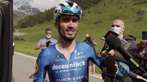 Nach einem ersten anzupfen geht julian alaphilippe an der côte de mutigny ein zweites mal aus dem sattel und jeder im geschrumpften peloton weiß: Julian Alaphilippe Interview A L Arrivee Etape 7 Tour De Suisse 2021 Youtube