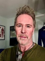 Does anyone remember a Cairns gym in 1987, where Lorna Jane taught aerobics?