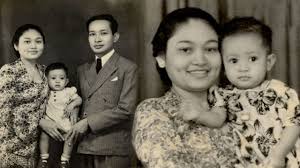 Soeharto muda nggak kalah ganteng dengan seleb saat ini. Peringatan Reformasi Tutut Soeharto Bagikan Foto 68 Tahun Lalu Bersama Soeharto Dan Ibu Tien Youtube