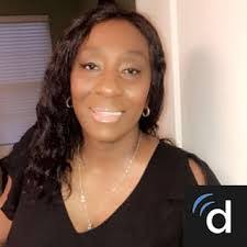 Kari Sears's Instagram, Twitter & Facebook