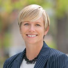 I'm thrilled to share with you that, after a year and a half, I've now  completed my Graduate Certificate in Business Analytics from the University  of Southern California.