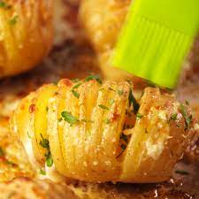 Garlic Butter Potatoes Video Recipe Video Butter Potatoes Recipes Food Recipies
