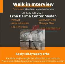 Sesuai dengan namanya, asisten apoteker ini adalah seorang tenaga kerja di bidang farmasi yang akan bekerja namun di bawah pengawasan apoteker yang sudah memiliki izin apotek. Loker Medan Walk In Interview Lowongan Kerja Tamatan Smk D3 S1 Untuk Posisi Facial Therapis Frontliner Perawat Asst Apoteker Spv Clinic Manager Clinic Di Erha Clinic Penempatan Medan Juni 2021 Newstulistiwa