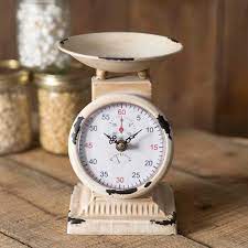 The red vintage kitchen scale was covered in dust and rust. Small Rustic Vintage Kitchen Scale Clock Country Vintage Home