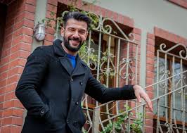 Bir Zamanlar Çukurova'nın Ercüment'i Rüzgar Aksoy'un kardeşi tanıdık çıktı