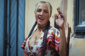 Jun 12, 2021 · tóth gabi is visszatér a képernyőre kislánya születése után. Eltuntettek A Negativ Kommenteket Es A Like Dislike Szamlalot Toth Gabi Uj Klipje Alol Szmo Hu