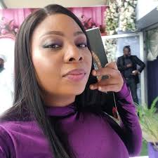 I've been trying this “321 sleep method” and honestly, it's changing my  nights 😴 Here's how it works: 🥘 Stop eating 3 hours before bed (No more  midnight rice and stew runs