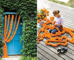 Make This Stunning Diy Flower Curtain At Home Diy Flower Wall Flower Decorations Diy Flowers