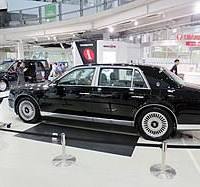 Toyota Century - Wikipedia